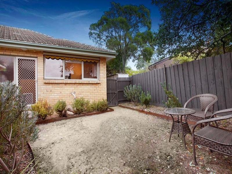 1/8-12 Parring Road, Balwyn image 6