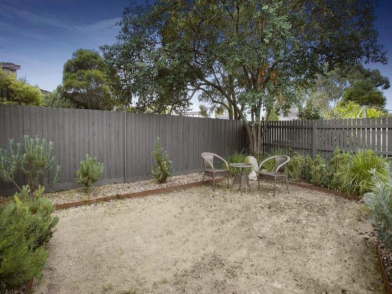 1/8-12 Parring Road, Balwyn image 7