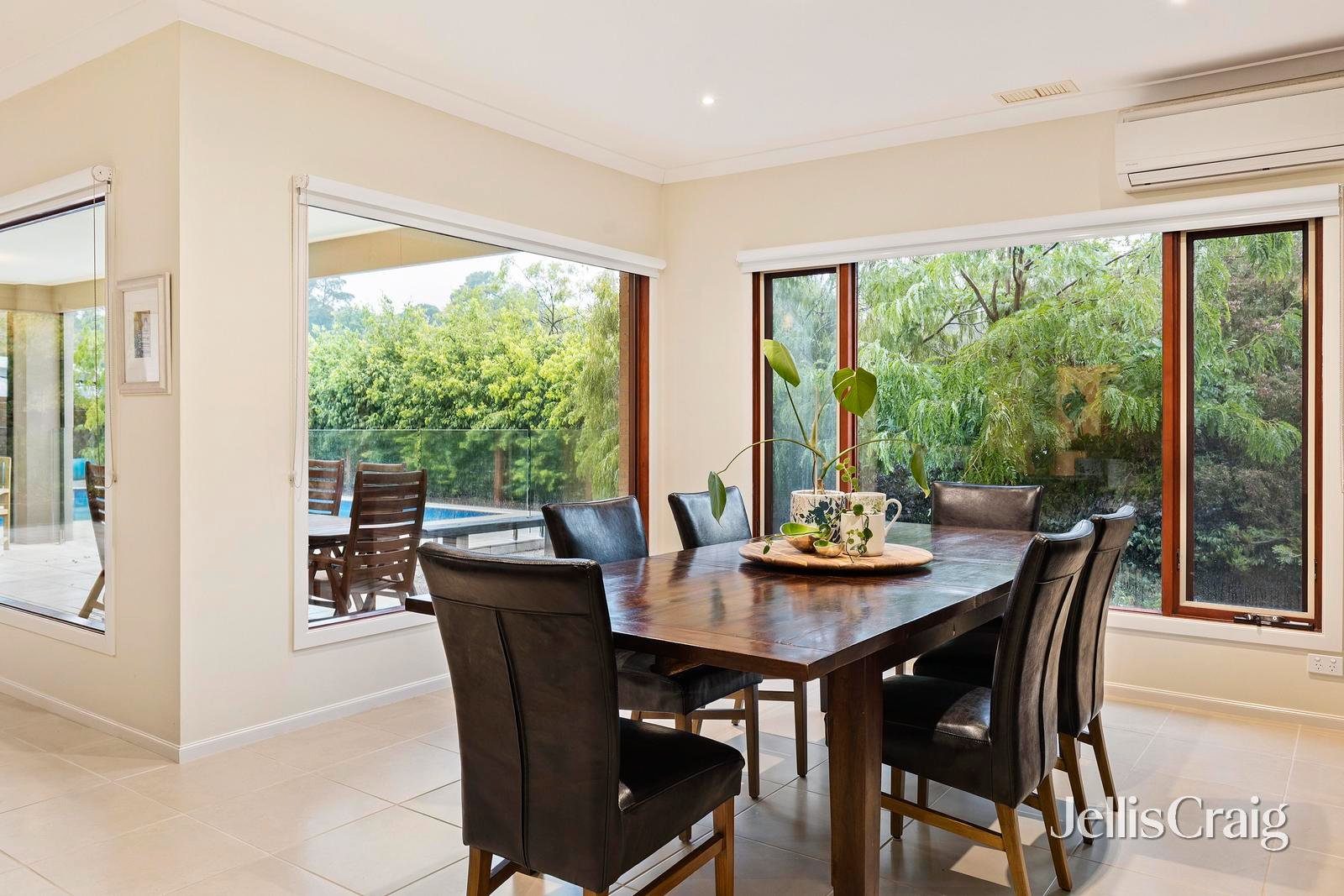 18-20 Feversham Avenue, Park&nbsp;Orchards image 5