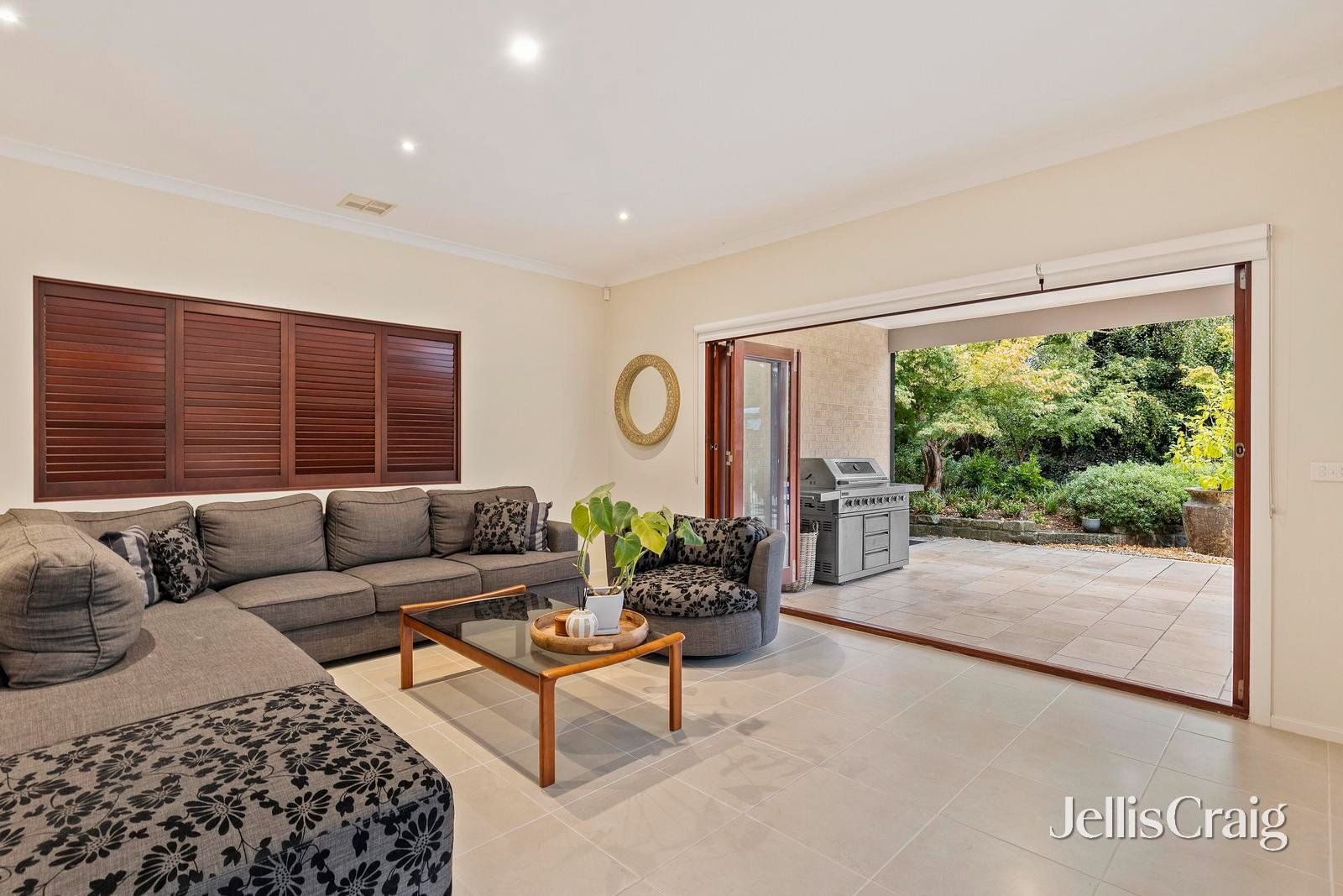 18-20 Feversham Avenue, Park&nbsp;Orchards image 6