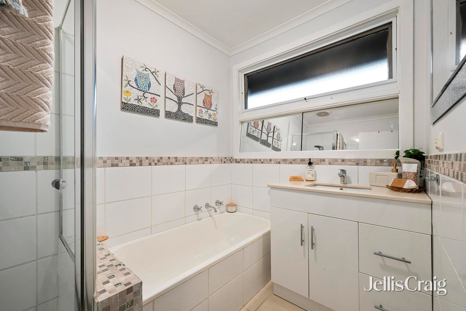 18 Alawara Drive, Mooroolbark image 9