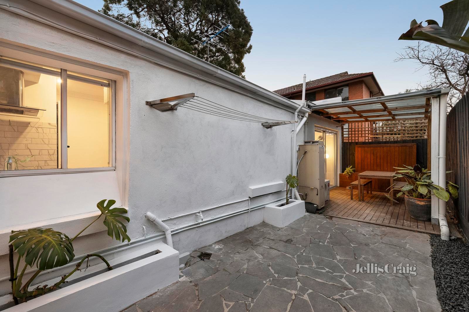 18 Alfred Street, North Melbourne image 4