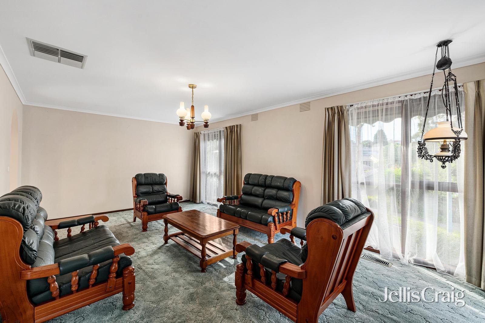 18 Amaroo Way, Yallambie image 3