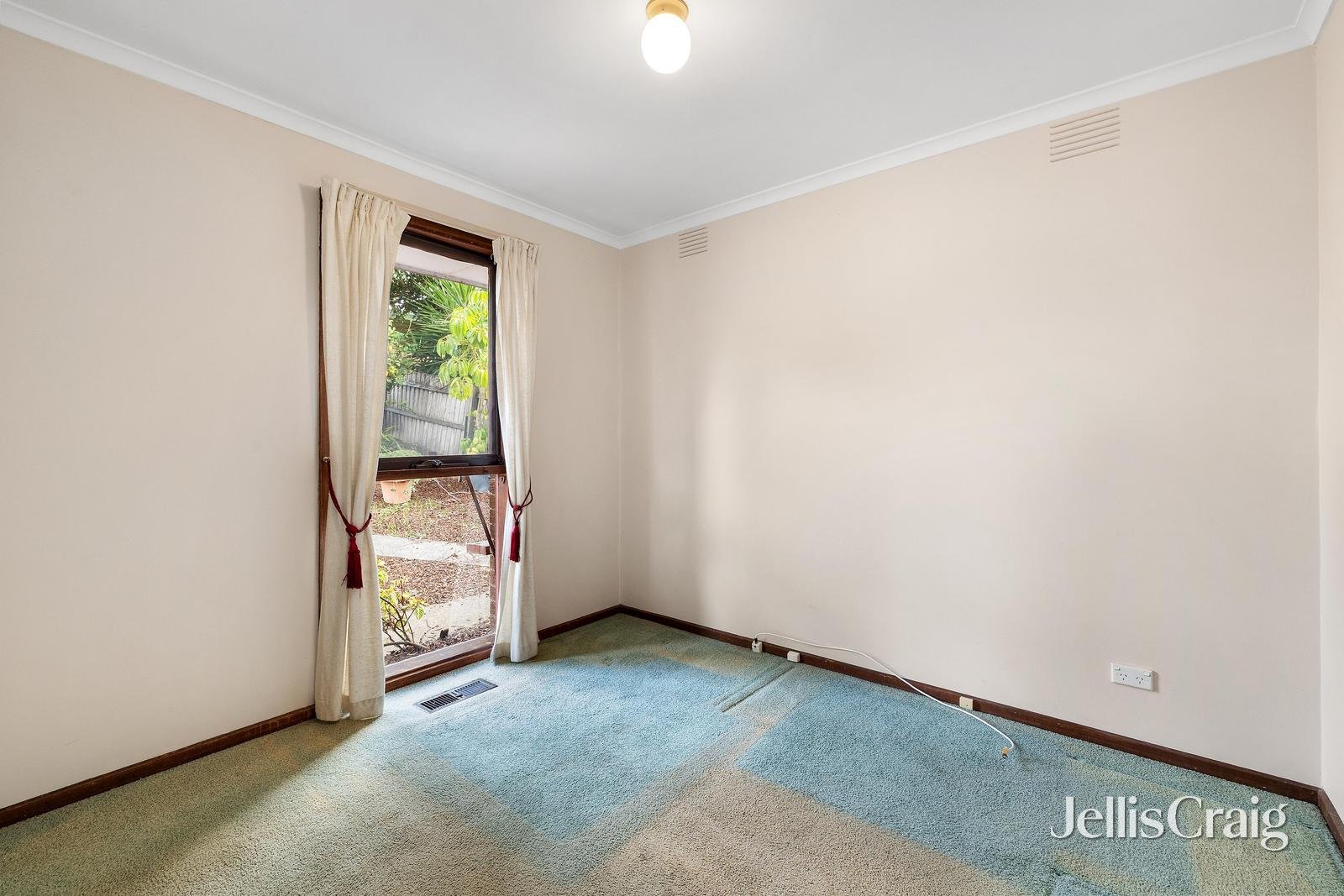 18 Amaroo Way, Yallambie image 13