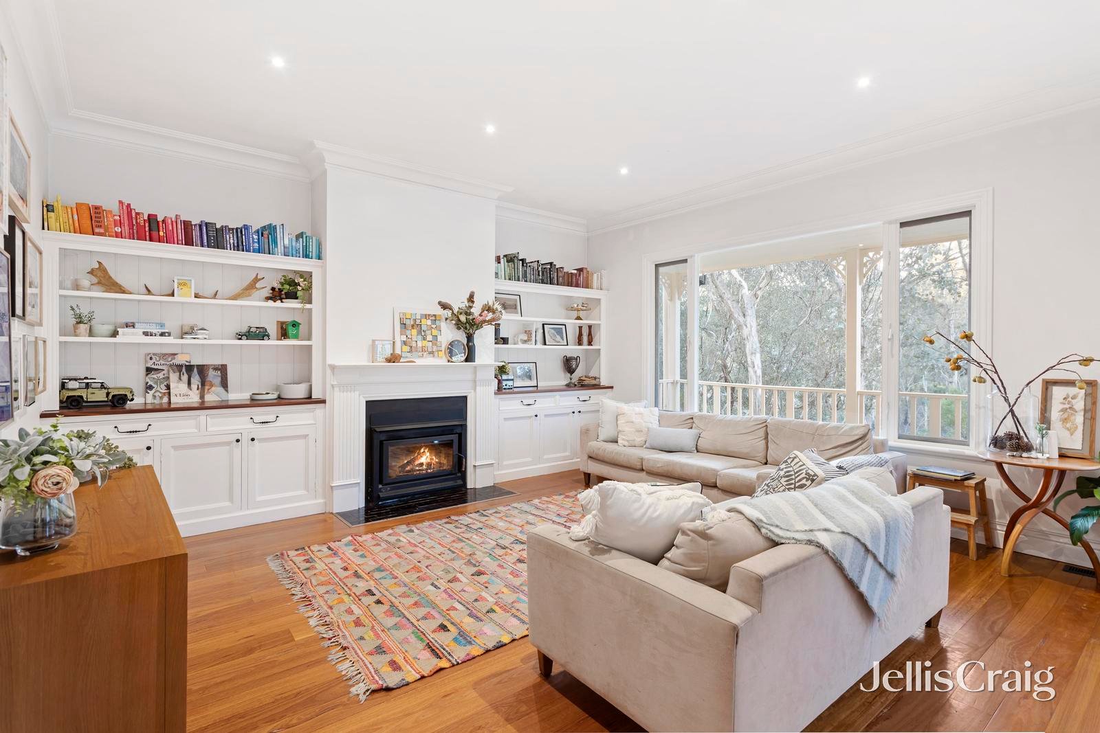 18 Amersham Drive, Warrandyte image 4