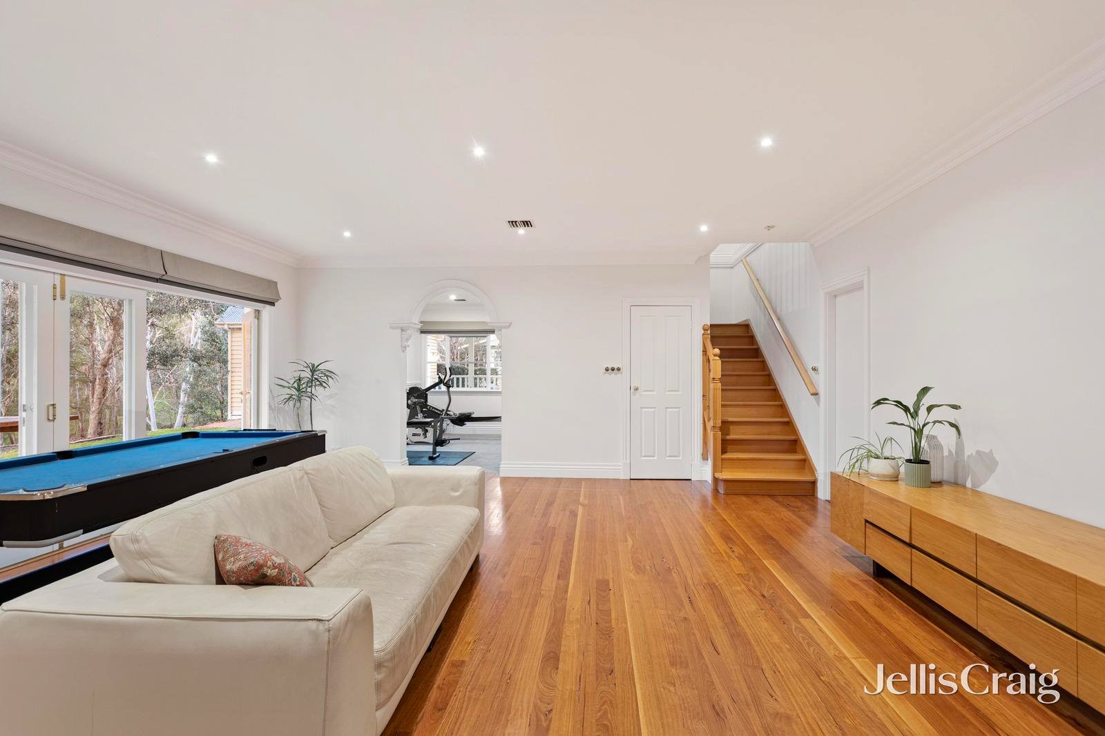 18 Amersham Drive, Warrandyte image 11