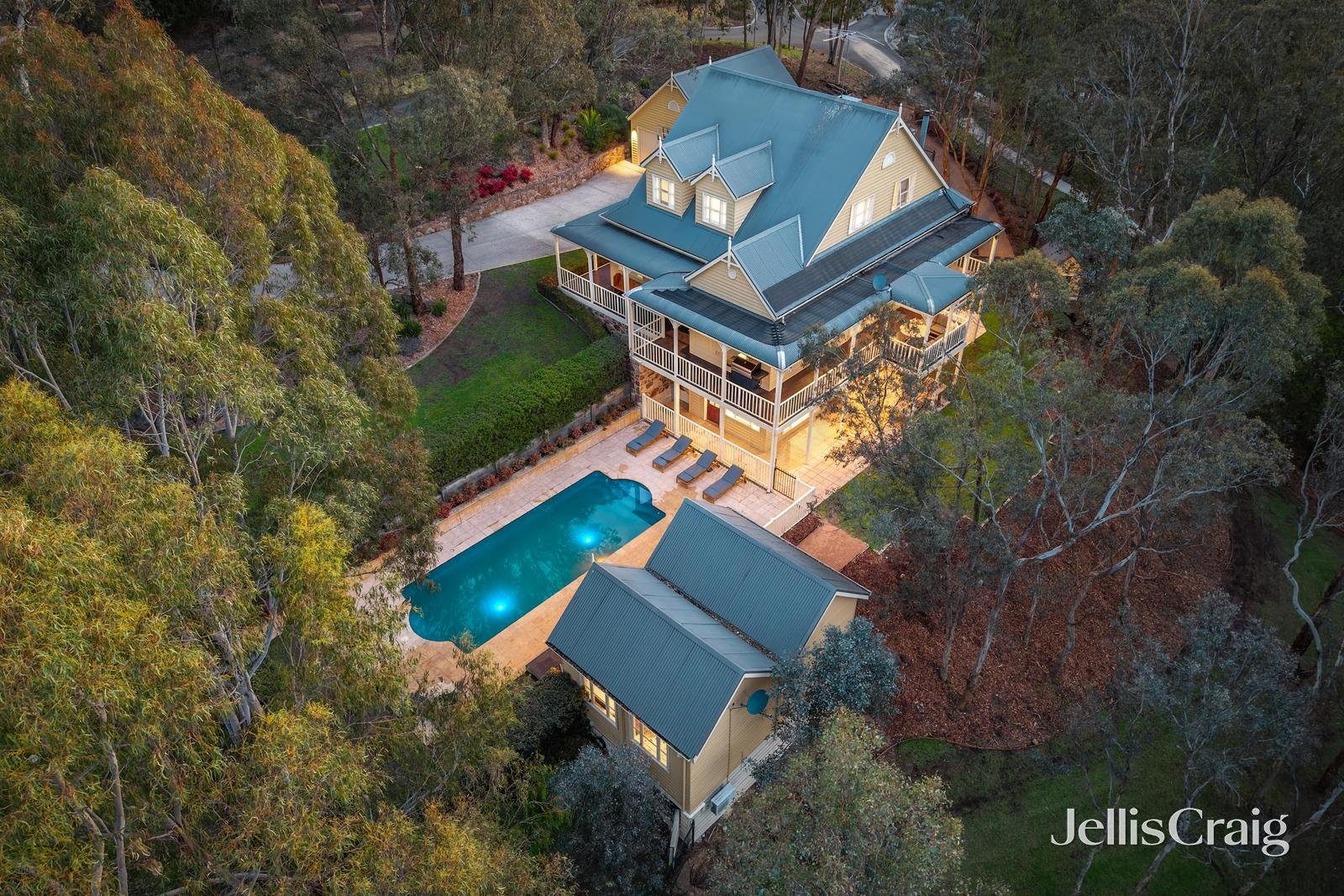 18 Amersham Drive, Warrandyte image 20