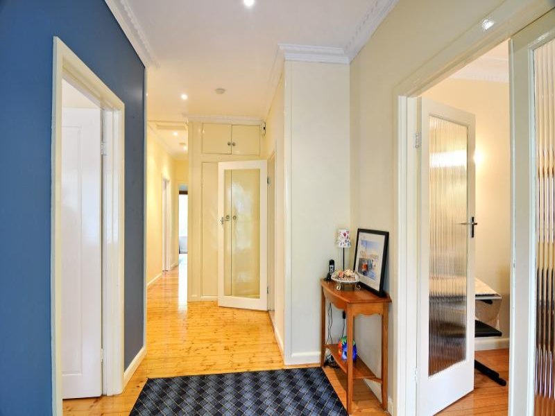 18 Arnott Street, Mont Albert North image 4