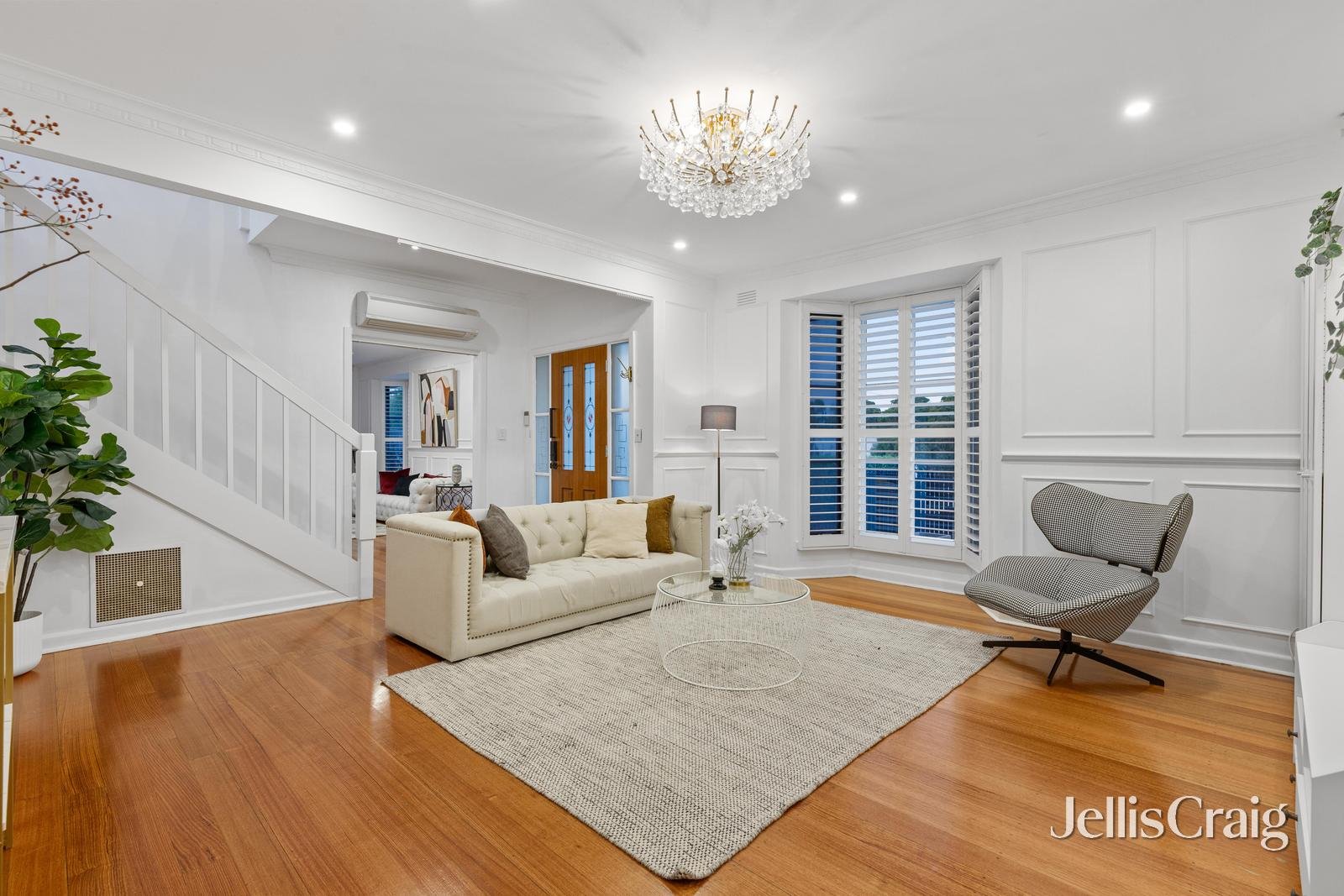 18 Ashwood Drive, Ashwood image 9