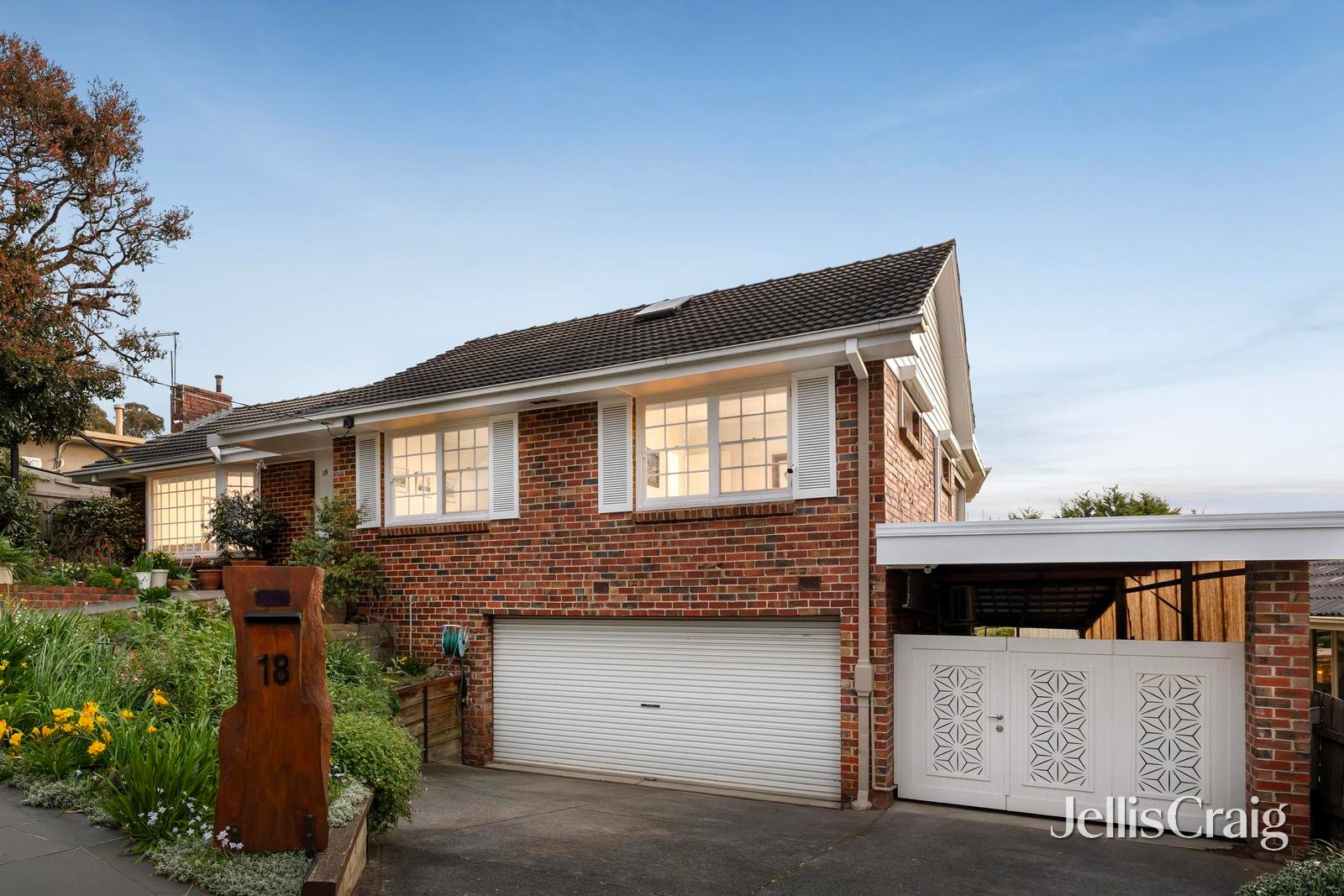 18 Banksia Court, Heathmont image 1