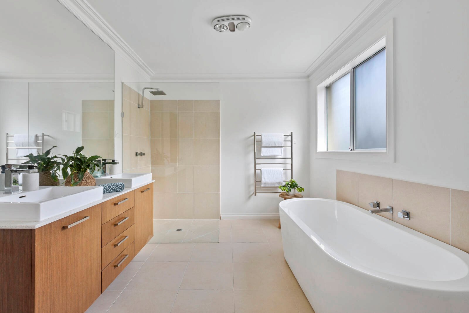 Property Gallery Thumbnail 8