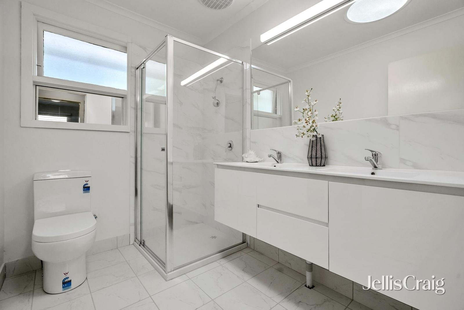 18 Barcelona Street, Box&nbsp;Hill image 5