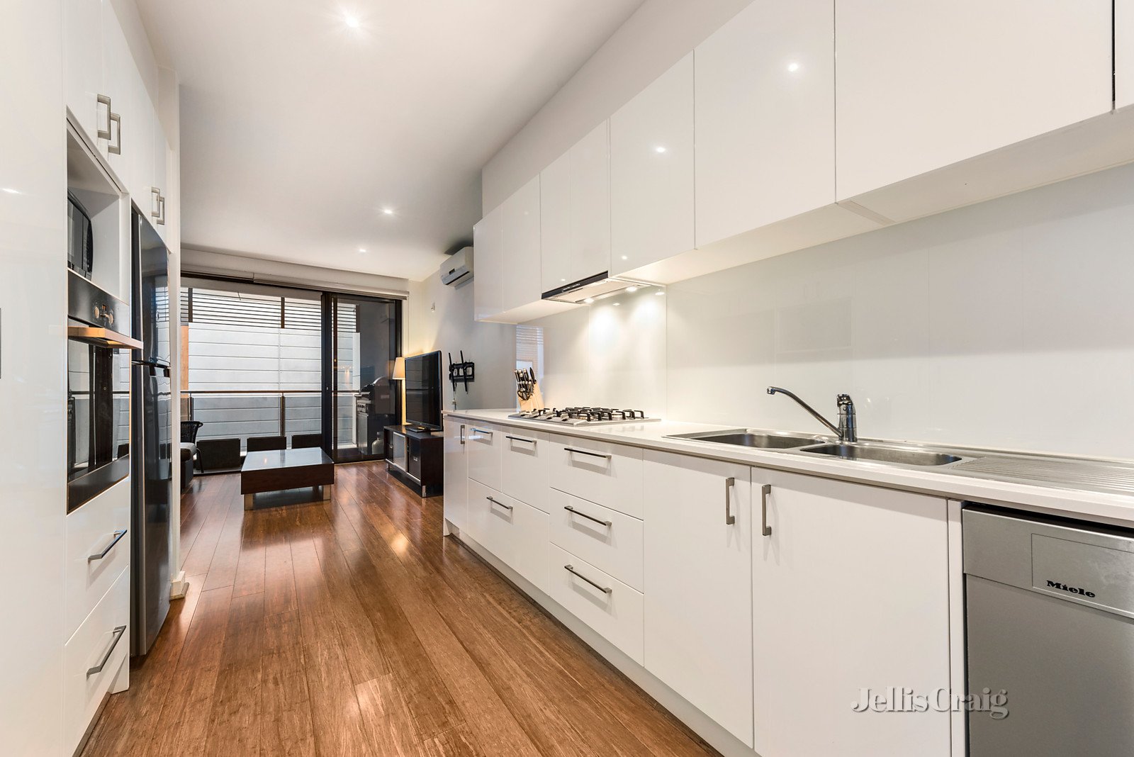 18 Barries Place, Clifton Hill image 3