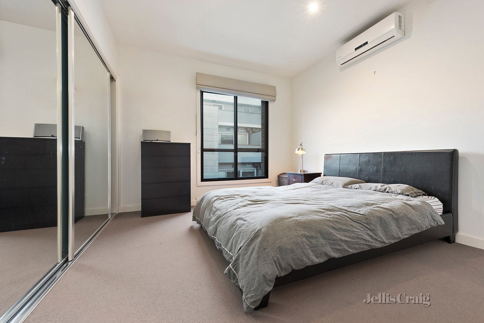 18 Barries Place, Clifton Hill image 6