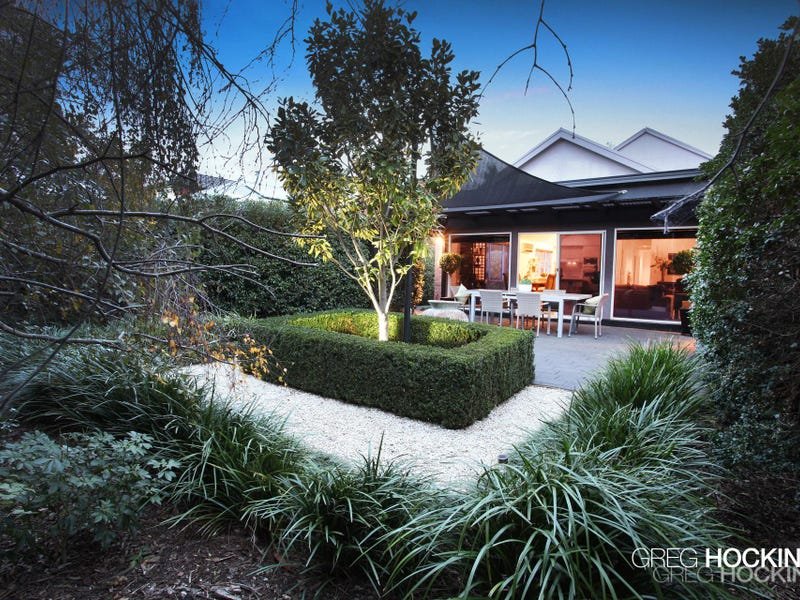 18 Bates Drive, Williamstown image 4