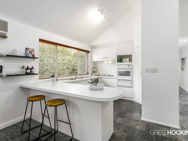 18 Bates Drive, Williamstown image 6
