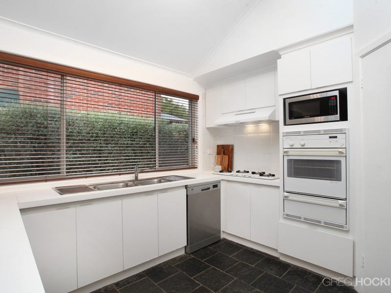 18 Bates Drive, Williamstown image 7