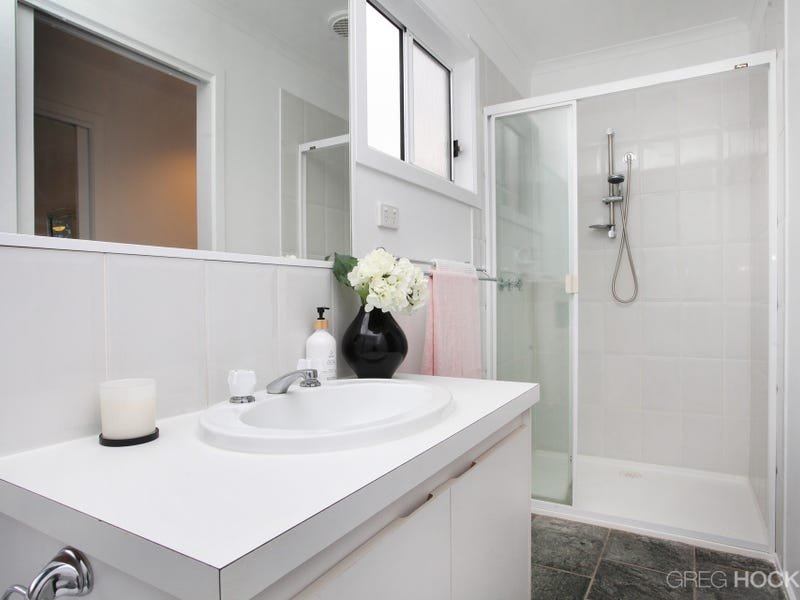 18 Bates Drive, Williamstown image 12