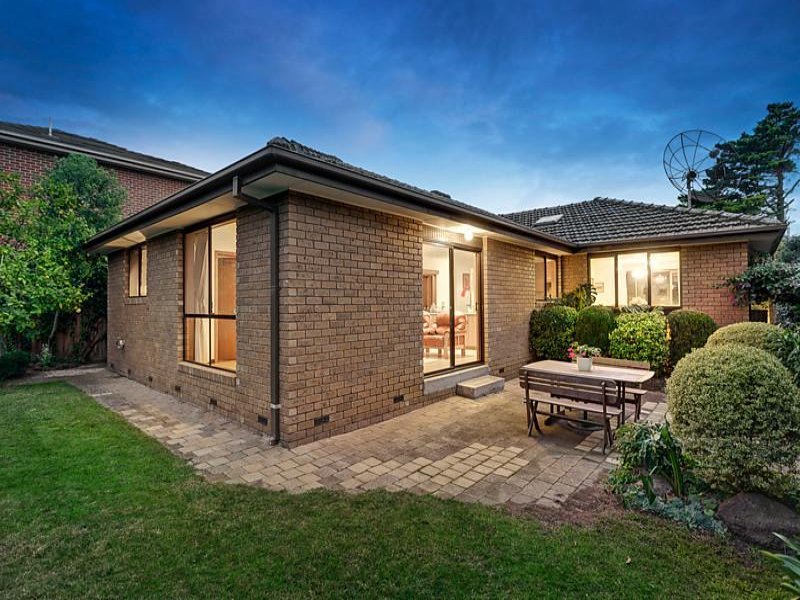 18 Bennett Street, Balwyn image 3