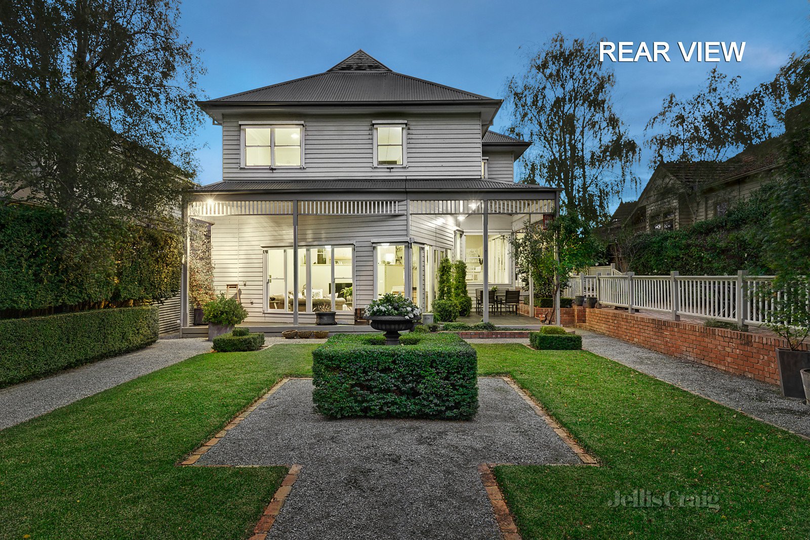 18 Benson Street, Surrey Hills image 2