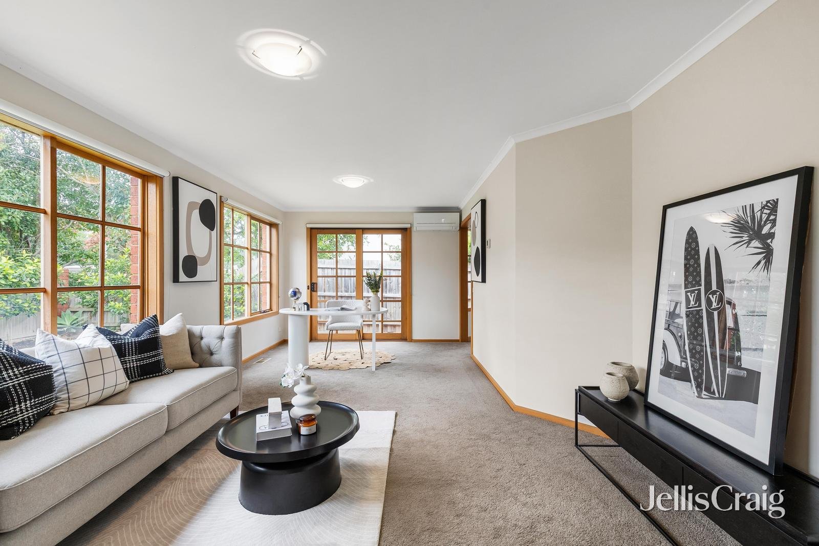 1/8 Bernborough Avenue, Balwyn image 3