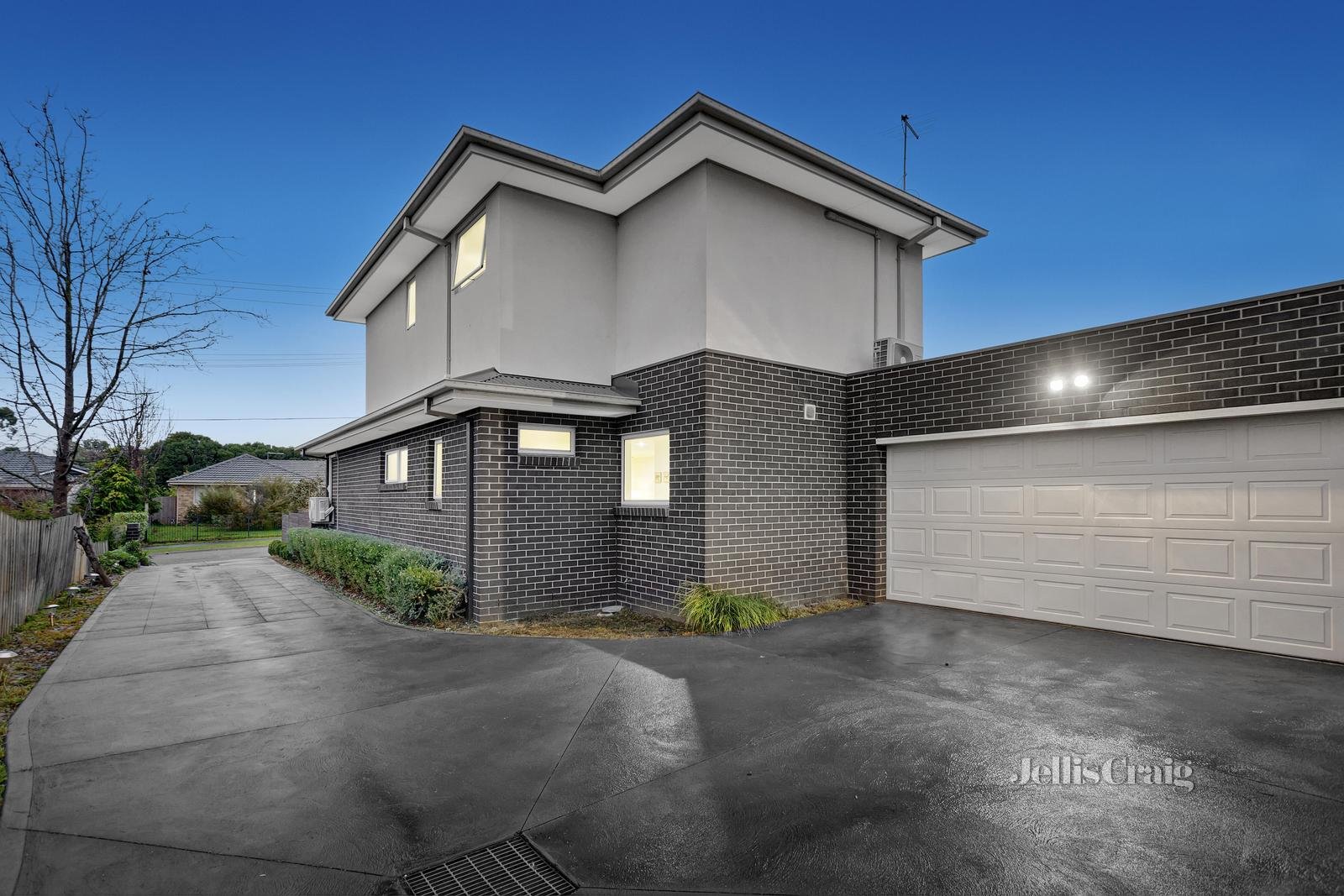 1/8 Bond Avenue, Blackburn South image 11