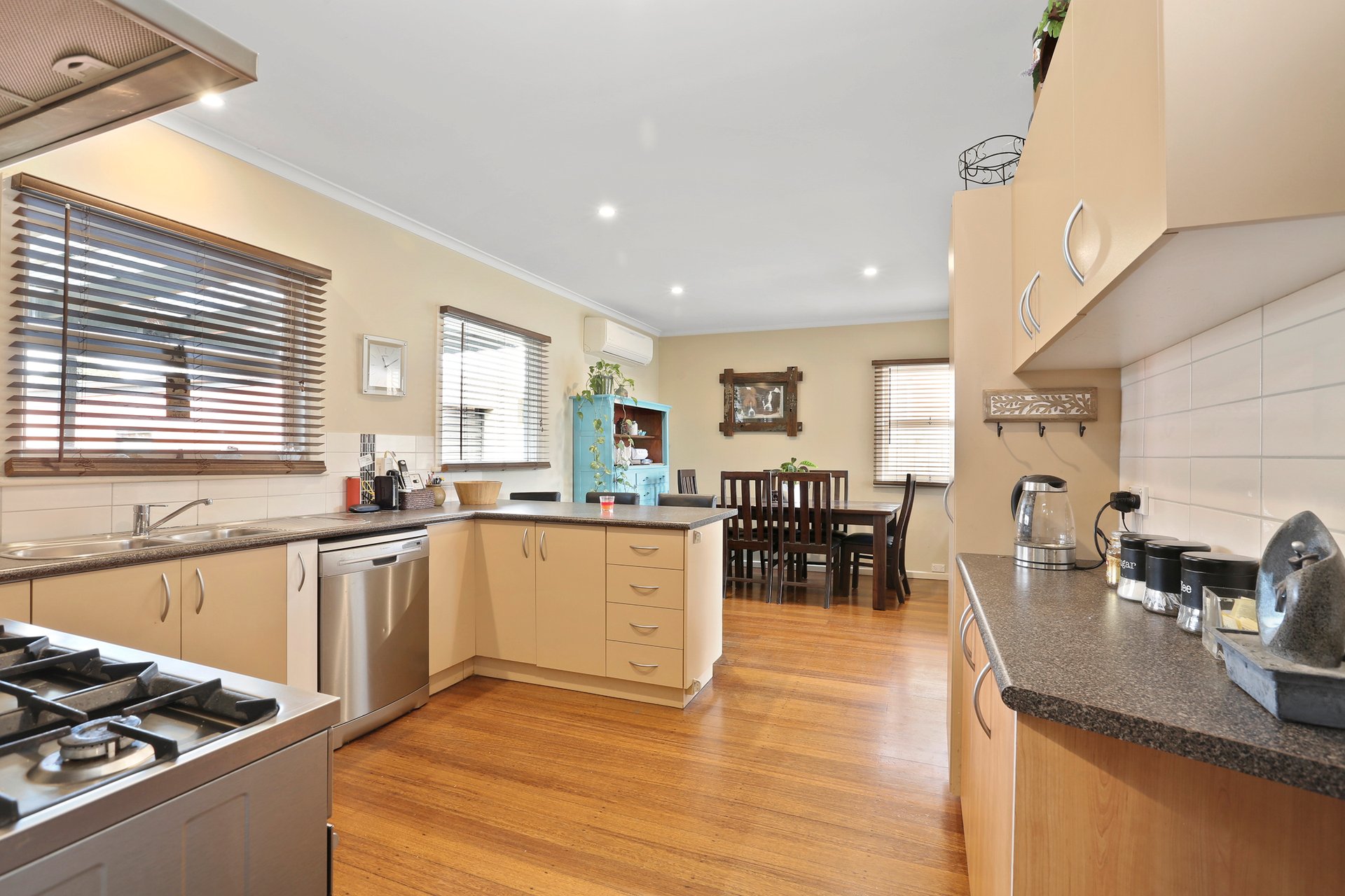 18 Boronia Street, Newcomb image 2