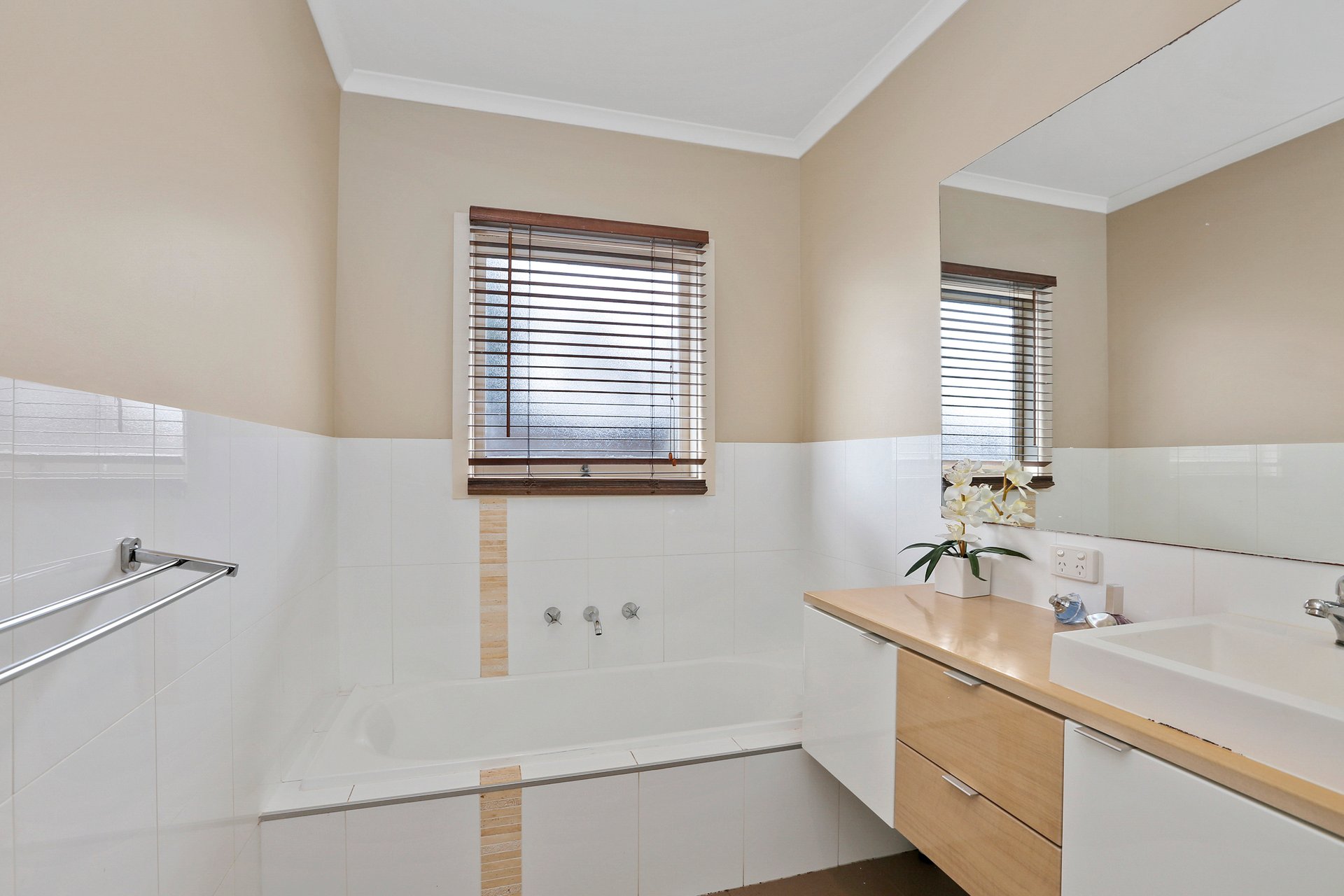 18 Boronia Street, Newcomb image 7