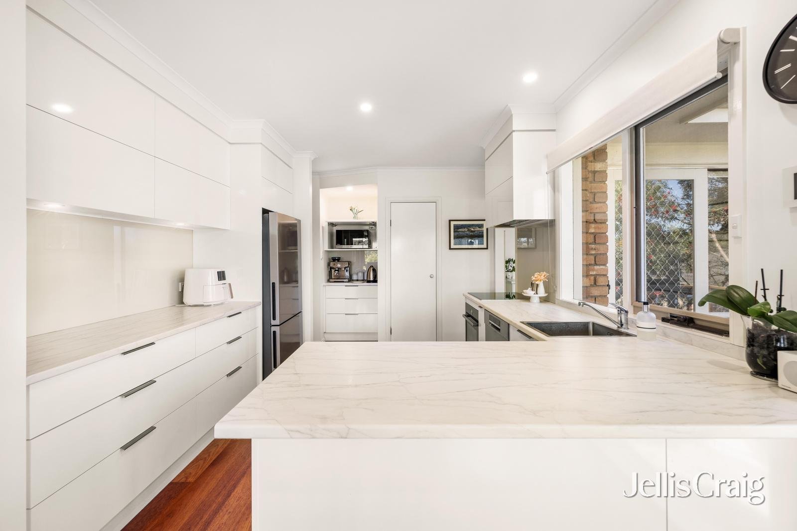 18 Bowen Road, Doncaster&nbsp;East image 5