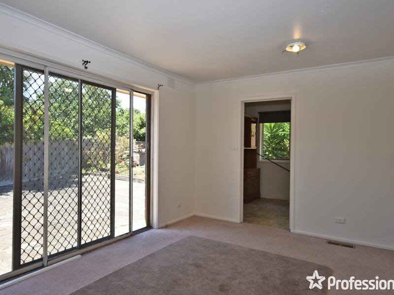 18 Bowen Road, Lilydale image 8