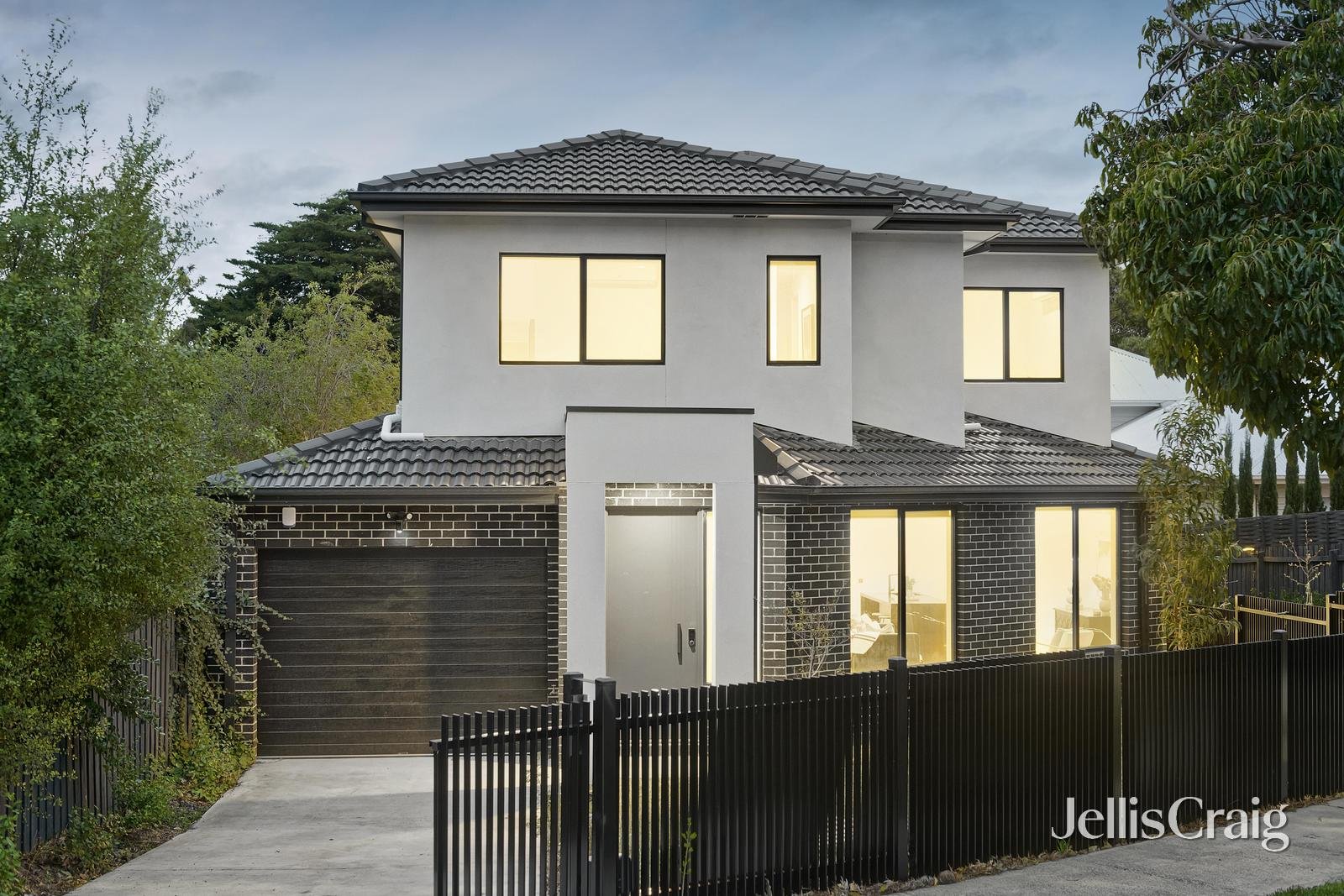 1/8 Box Hill Crescent, Mont Albert North image 1