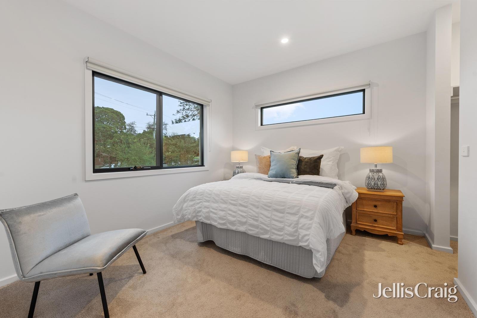 1/8 Box Hill Crescent, Mont Albert North image 6