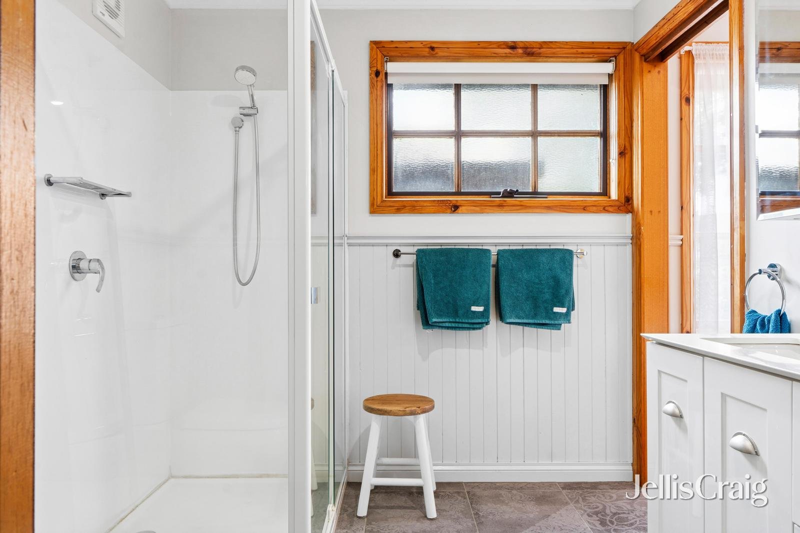 18 Broad Road, Campbells Creek image 7