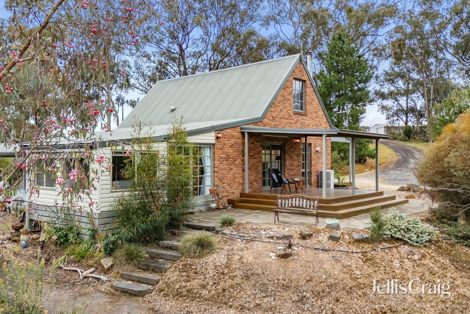 18 Broad Road, Campbells Creek image 13