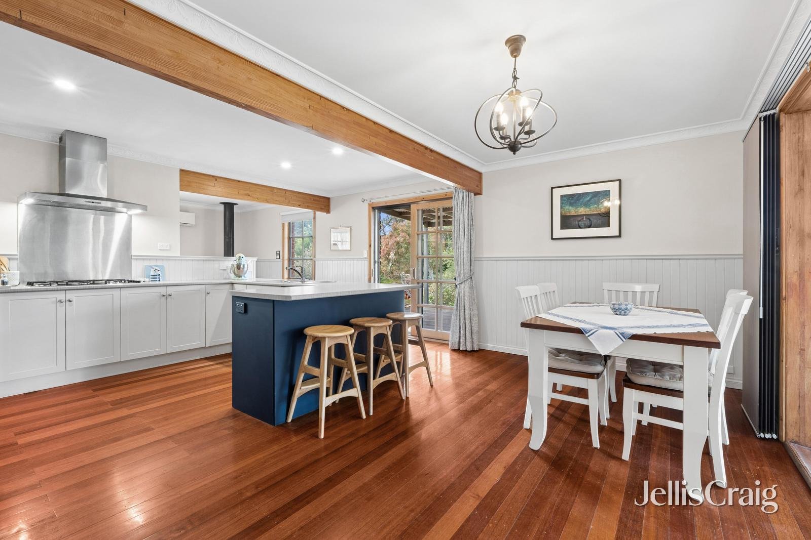 18 Broad Road, Campbells&nbsp;Creek image 3