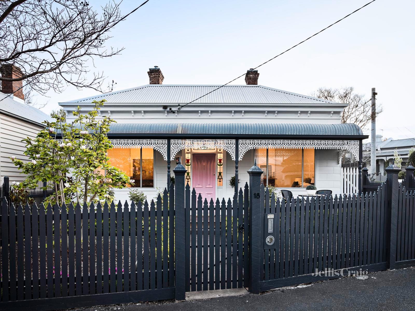 18 Brook Street, Hawthorn image 1