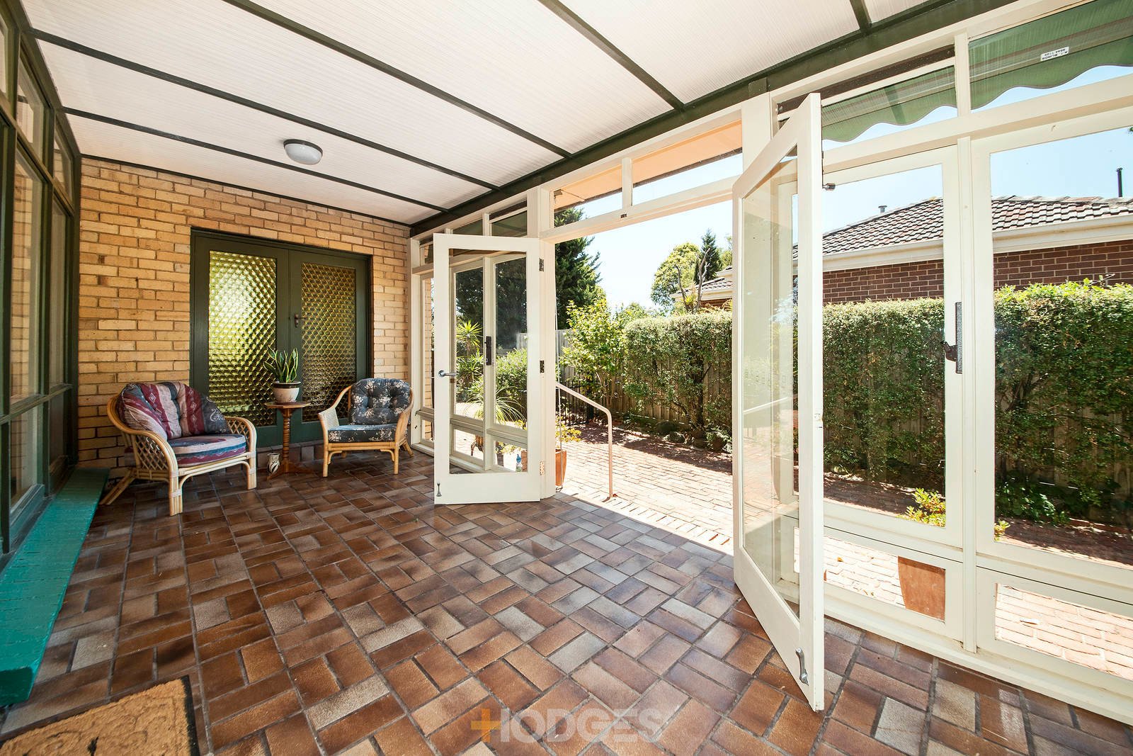 18 Bundora Parade Mentone
