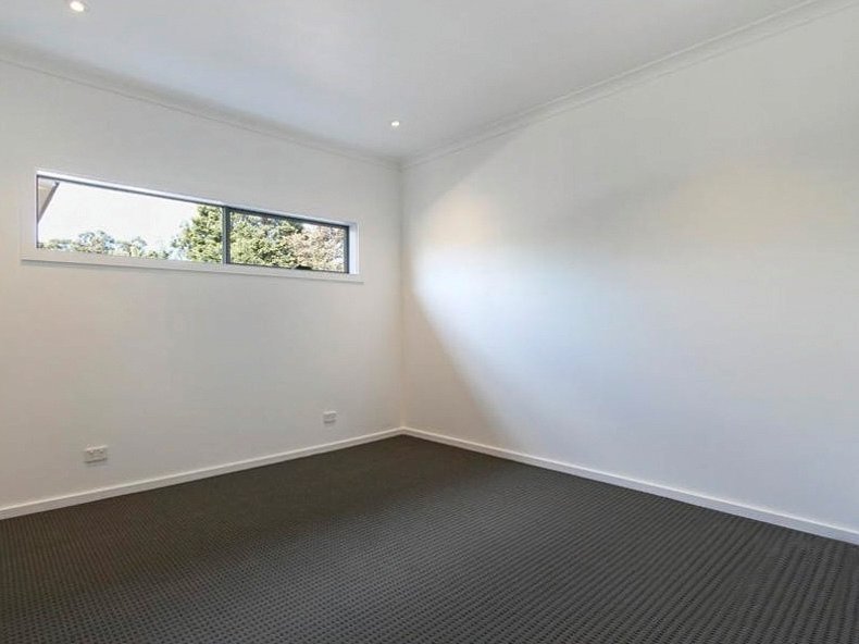 1/8 Burns Street, Frankston image 7