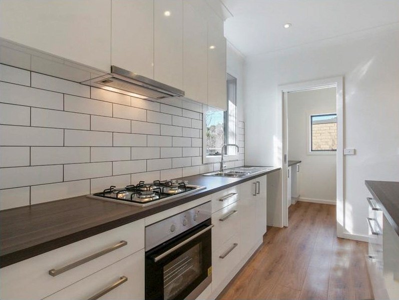 1/8 Burns Street, Frankston image 5