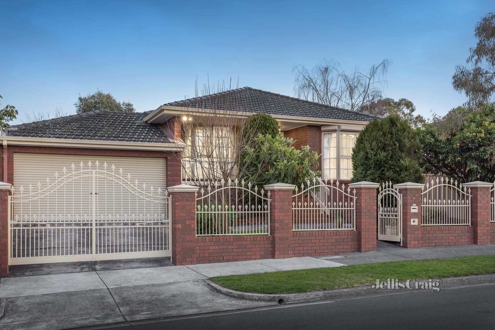 18 Camellia Street, Blackburn North image 1