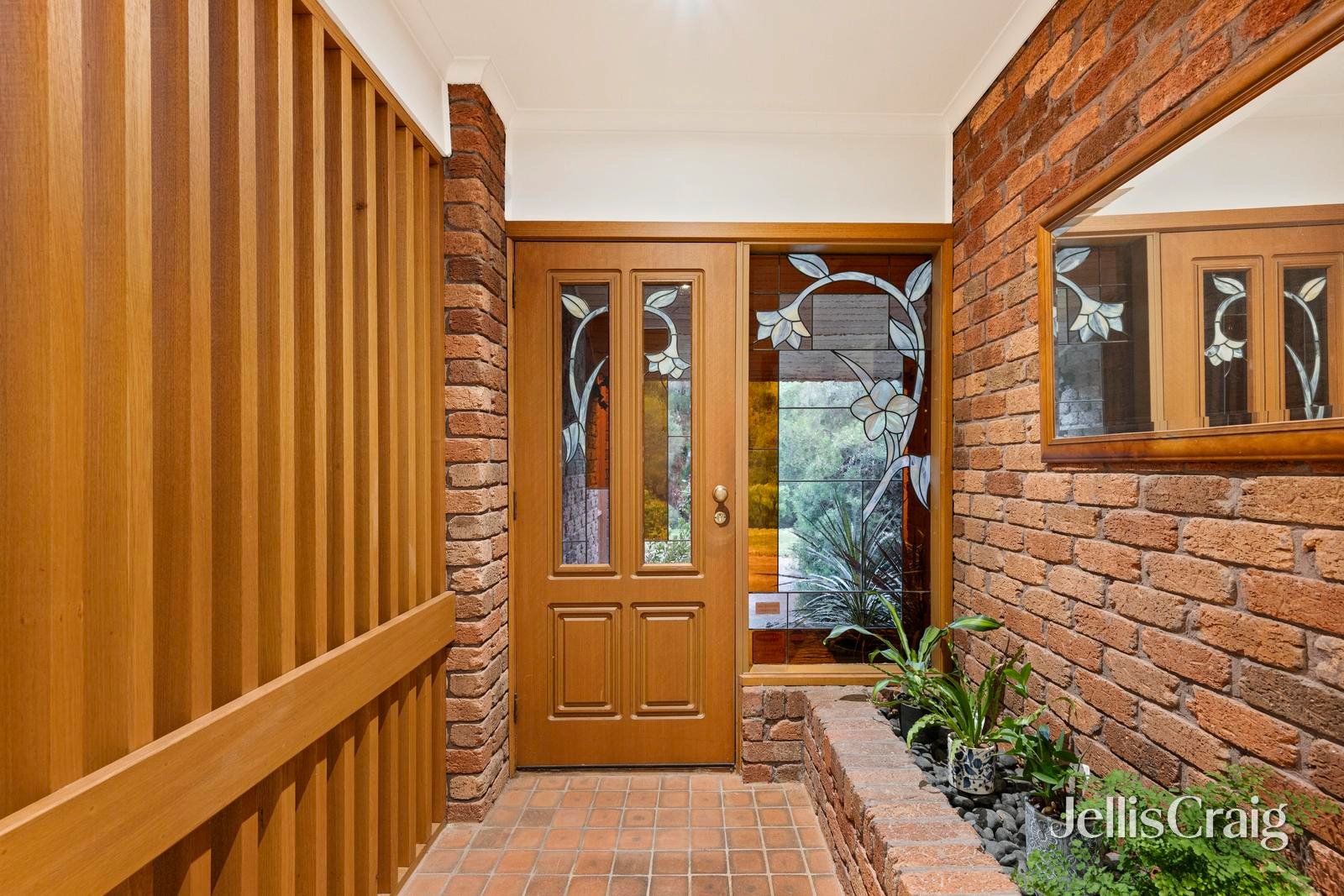 18 Campbell Court, Warrandyte image 2