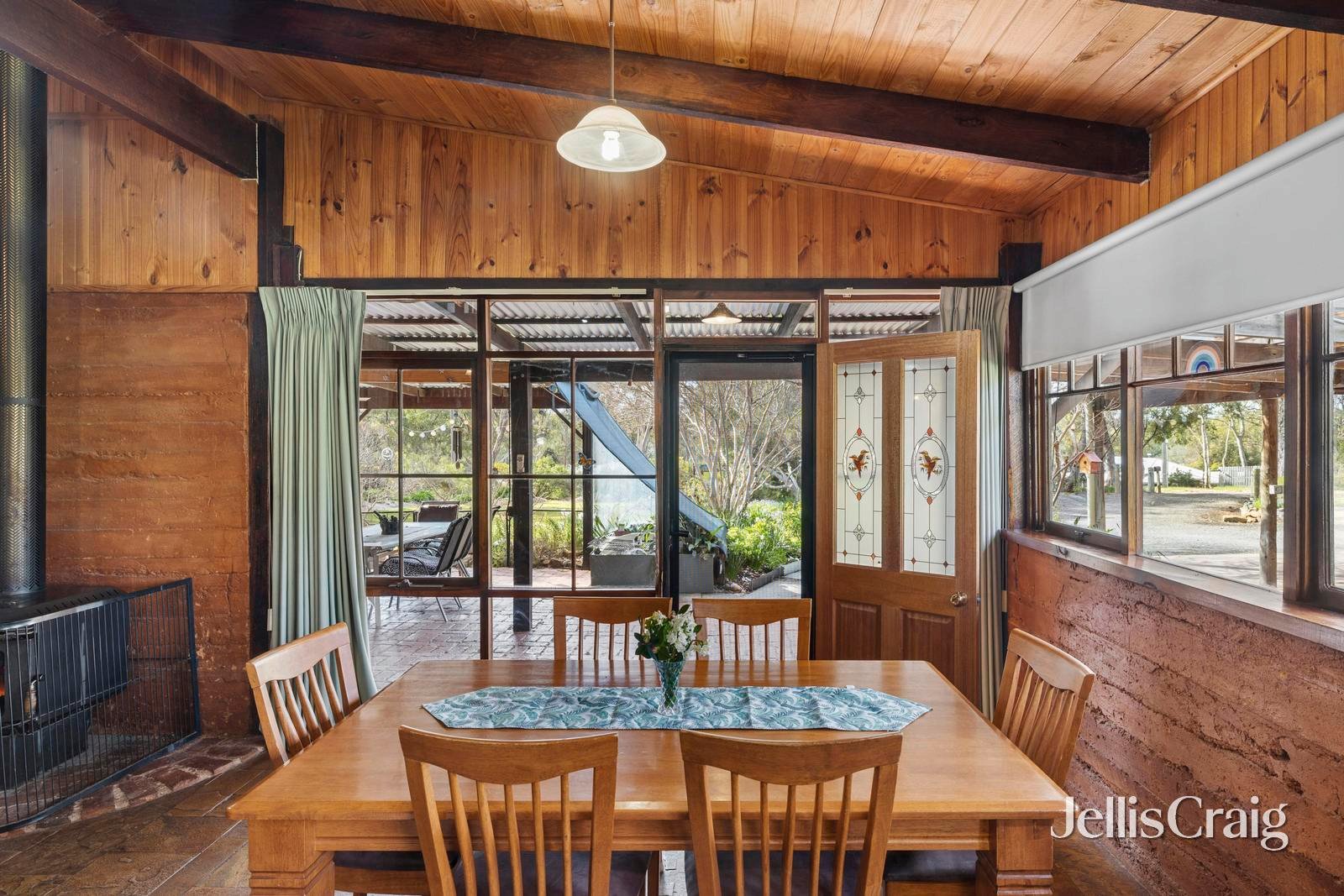 18 Canrobert Street, Newstead image 3