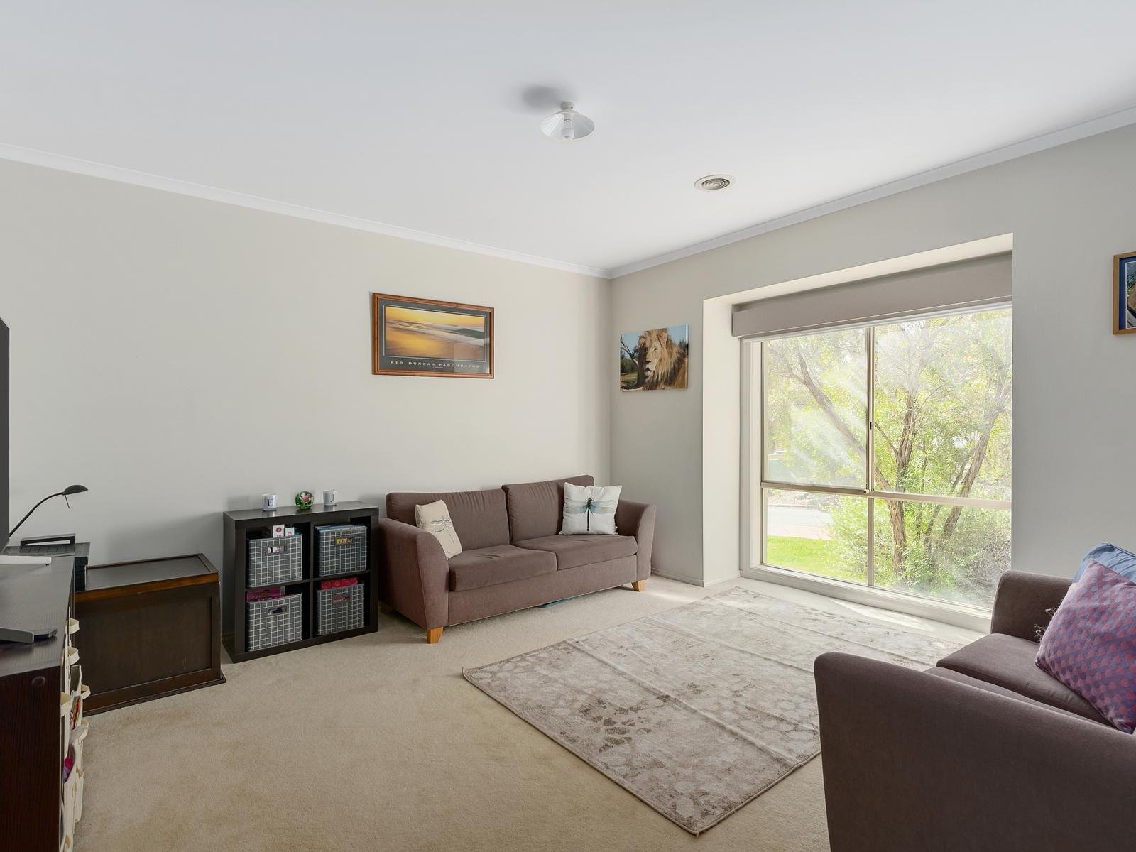 18 Cascades View, Yallambie image 5