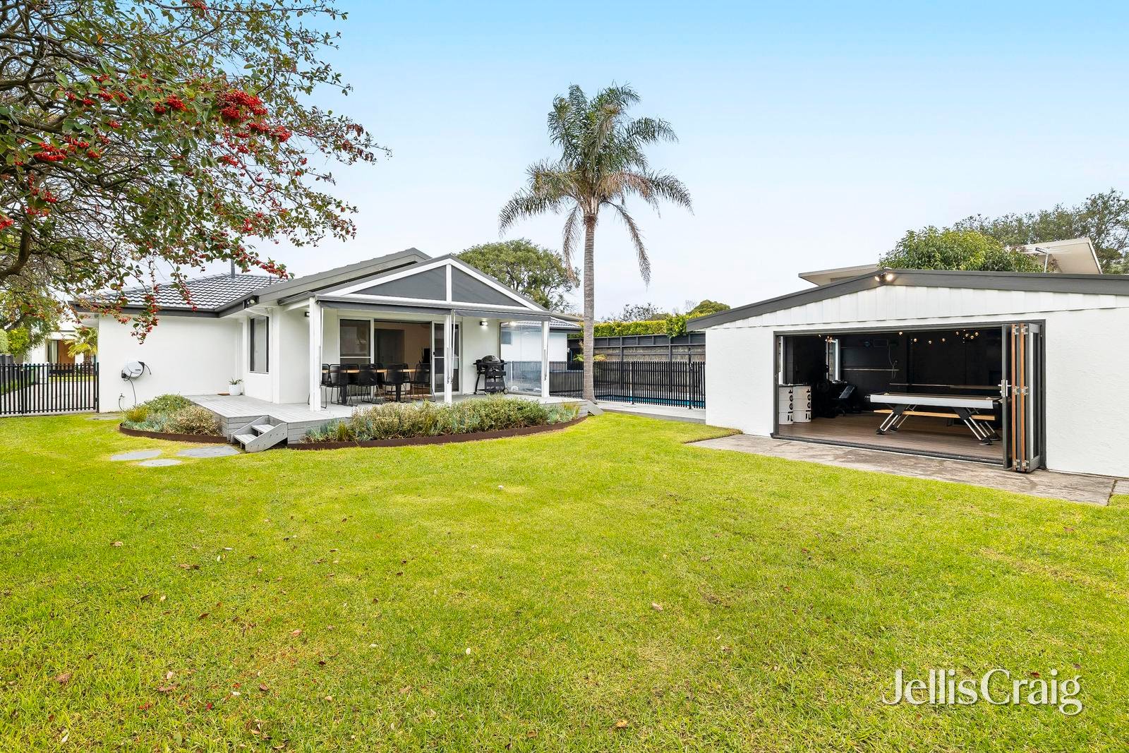 18 Charles Street, Blairgowrie image 3