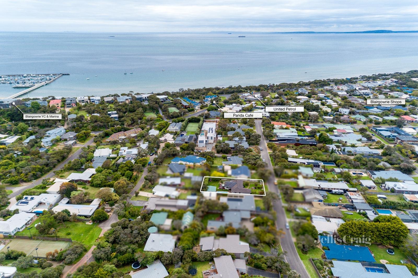 18 Charles Street, Blairgowrie image 12