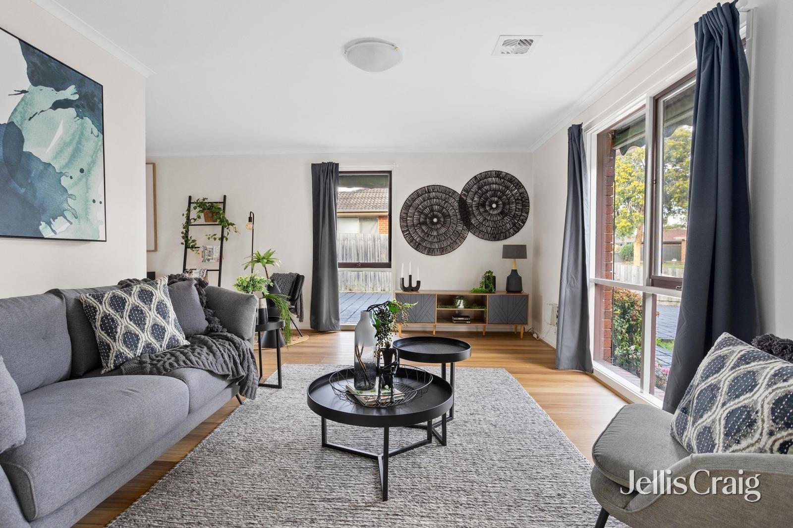 18 Chestnut Road, Mill Park image 2