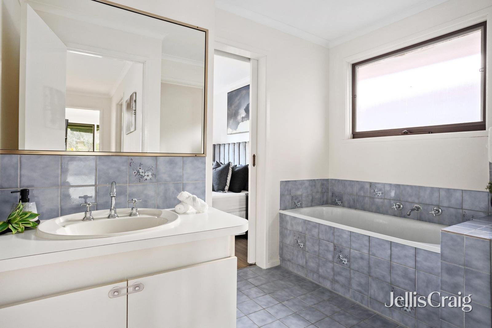 18 Chestnut Road, Mill Park image 9