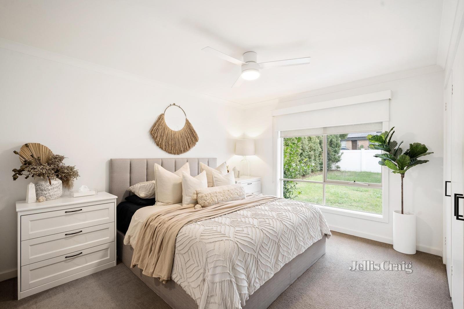 18 Chirnside Drive, Chirnside Park image 9