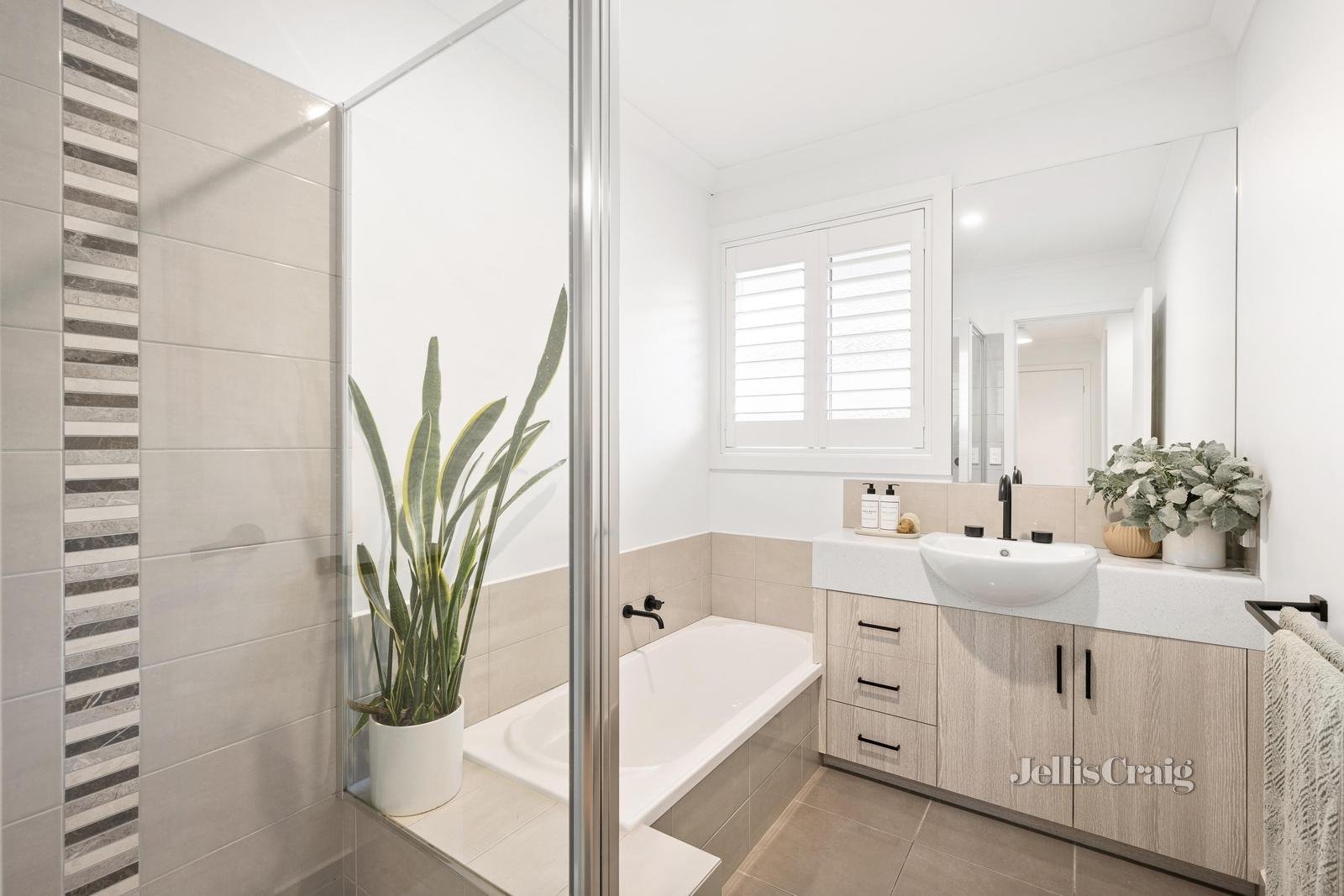 18 Chirnside Drive, Chirnside Park image 11