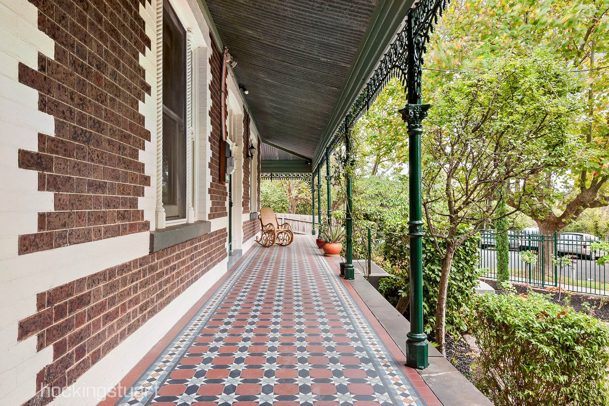 18 Churchill Street, Mont Albert image 2